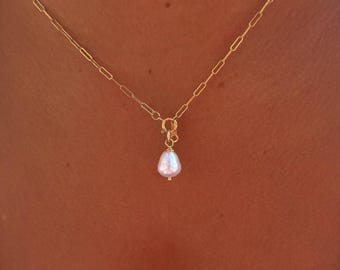 Gold-filled paperclip necklace with freshwater pearl – delicate paperclip necklace 41 cm – minimalist pearl necklace – gift for women