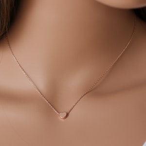 Halskette mit Herz, dünne vergoldete Kette mit Herz, Halskette mit Anhänger, Brautjungferngeschenk, Geschenk für Freundin Bild 8