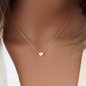 Halskette mit Herz, dünne vergoldete Kette mit Herz, Halskette mit Herzanhänger, Brautjungferngeschenk, Geschenk für Freundin
