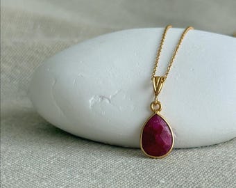 Genuine red ruby pendant in gold, delicate red teardrop jewelry, July birthstone necklace, ruby necklace in gold, gift for her (DE)