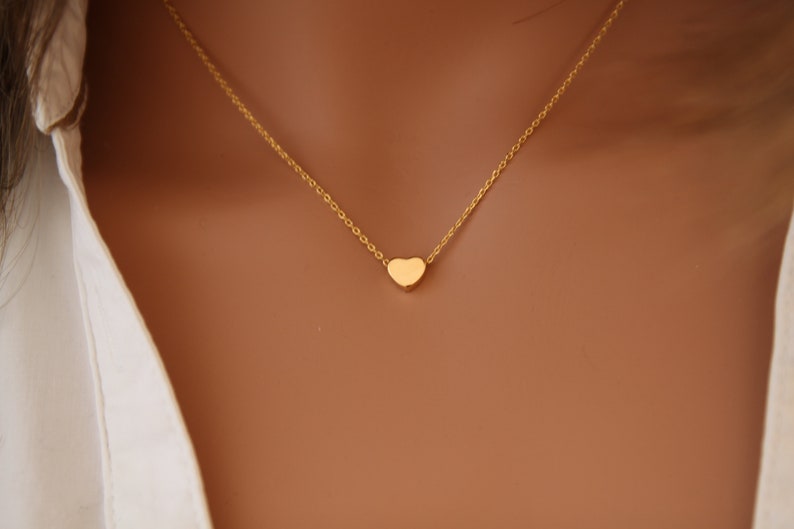 Halskette mit Herz, dünne vergoldete Kette mit Herz, Halskette mit Anhänger, Brautjungferngeschenk, Geschenk für Freundin Bild 3