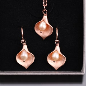 Ohrringe Set Roségold Lilie Calla Ohrringe Süßwasserperle Orchidee Bild 4