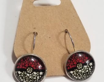 Pendientes vintage de Pokeball: Coleccionables retro para gamers de Nintendo