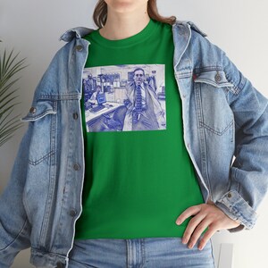 The Office Michael Scott Flashing T-Shirt Funny Scene Unisex Heavy Cotton Tee Dunder Mifflin Christmas Gift Irish Green