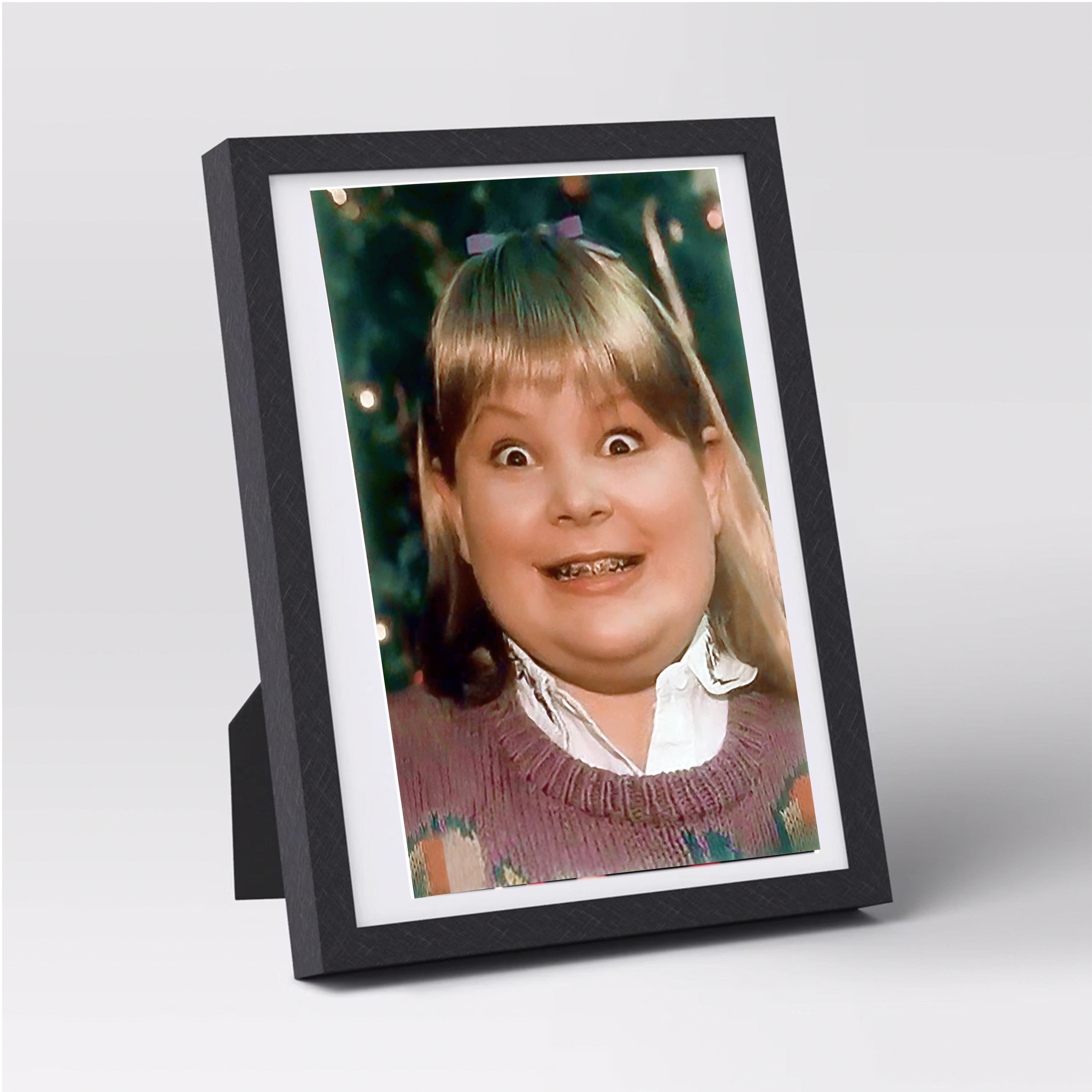 Home Alone McCallister Family Photo Buzz's Girlfriend Replica Woof Prop  Christmas Gift Holiday Kevin Wet Bandits Escaped Flyer Battle Plan - Etsy 日本, image size:3000x3000