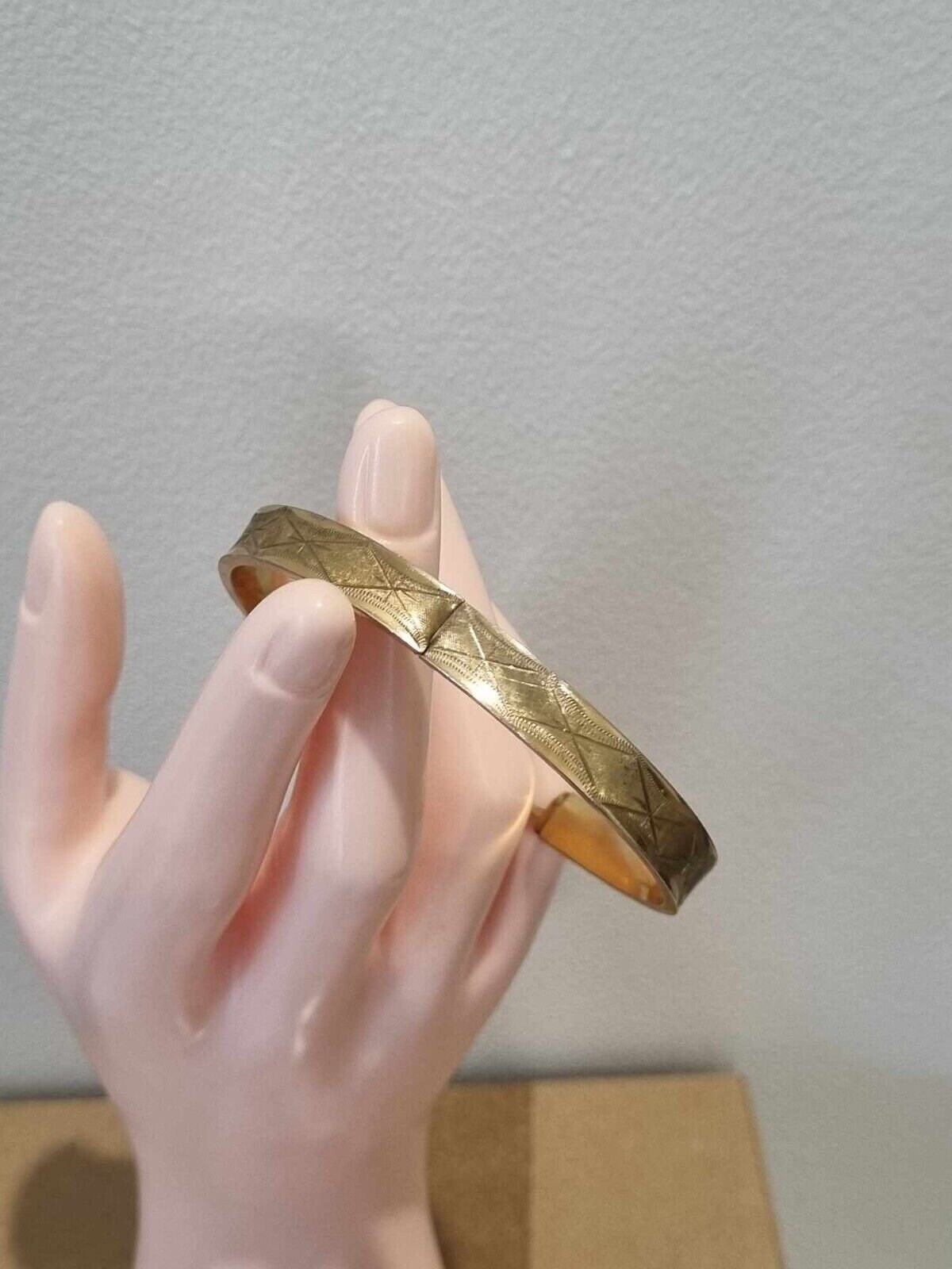 Vintage C1960s 12k Gold Filled Bangle Bracelet Signed Vintage C1960s 12k Gold Filled Bangle Bracelet Signed