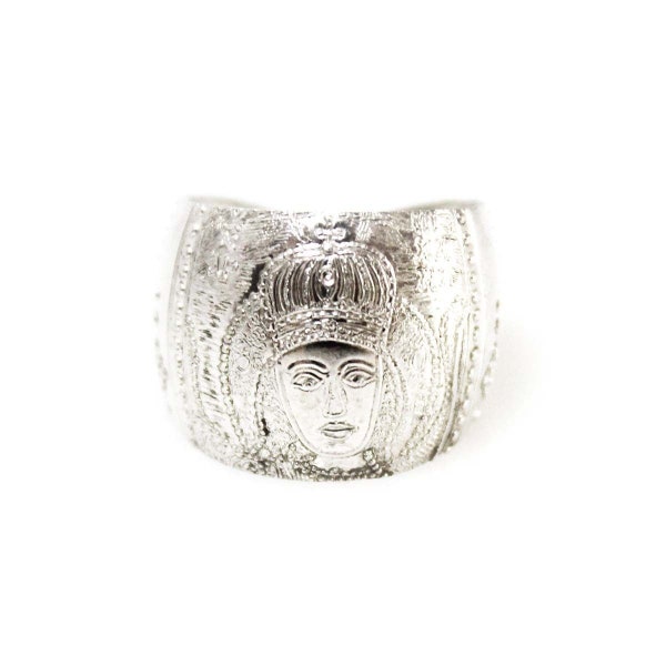 Detailed Sterling Silver Egyptian Queen Wide Band Cigar Ring Signed by Designer Omega Jewellery Jewelry