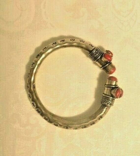 c1970s Vintage Sterling Silver Tribal Red Stones … - image 3