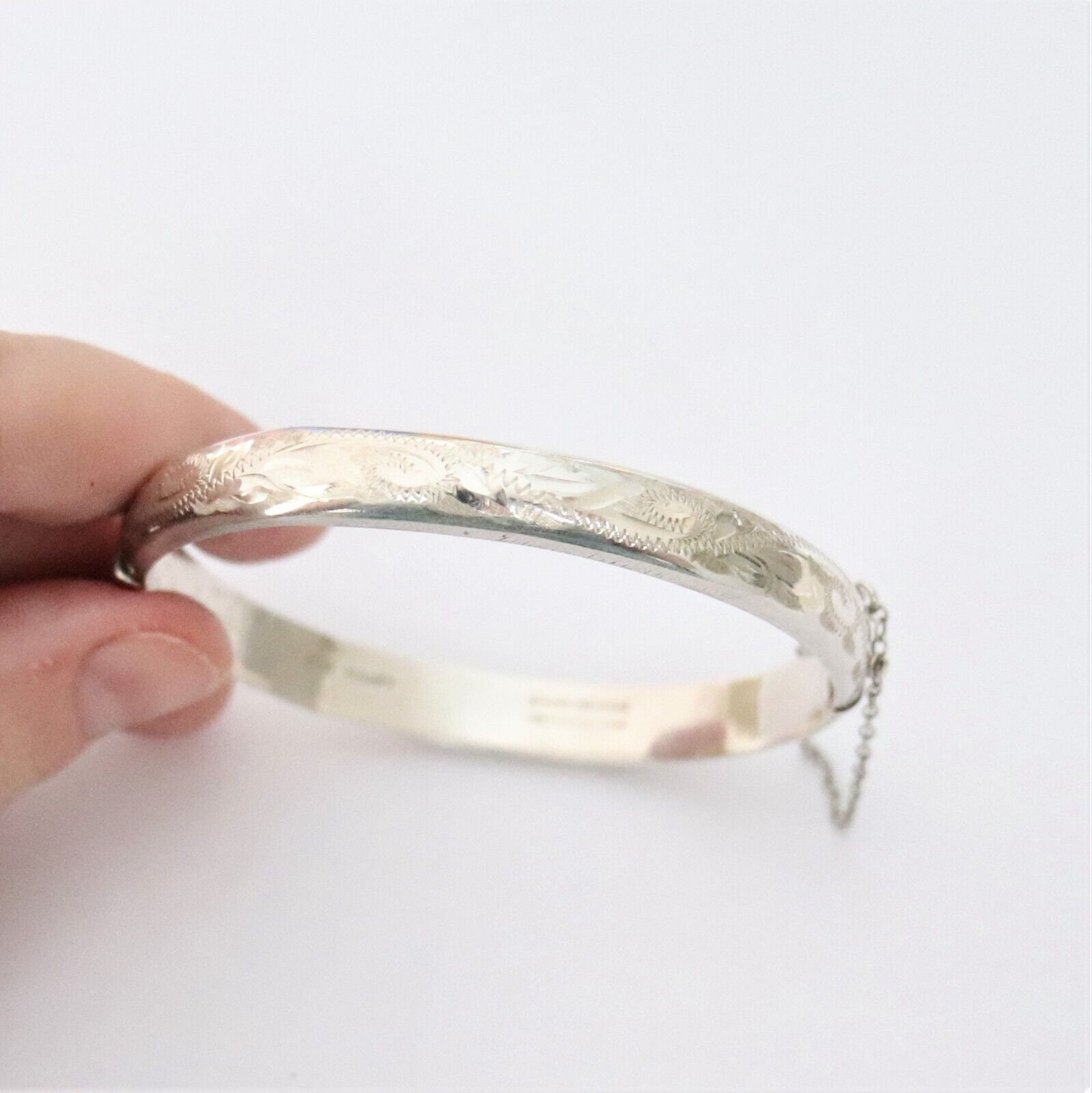 C1980s Sterling Silver Bangle Bracelet English Hallmarks C1980s Sterling Silver Bangle Bracelet English Hallmarks