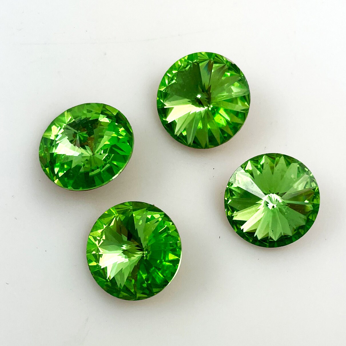 Swarovski Peridot Green 1122 Rivolis 16mm Crystals stones (4) Gold Foil Back Austrian