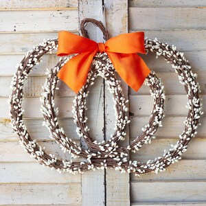 Thanksgiving Wreath - Fall Wreath - Pumpkin Decor - Fall Front Door Decor - Wreath for Front Door - Pumpkin Door Hanger - Orange Wreath