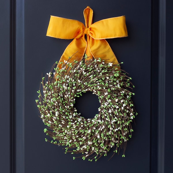 Green & Cream Berry Wreath - Year Round Wreath - Everyday Wreath - Pip Berry Wreath - Front Door Wreath - Farmhouse Wreath - Spring Wreath