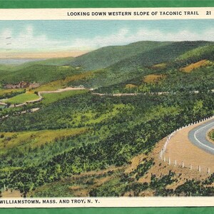Leinen-Postkarte - Blick auf den westlichen Hang des Taconic Trail zwischen Williamstown, Massachusetts und Troy, New York (3353)
