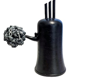 Twin Peaks: The Return - Phillip Jeffries Giving Judy's Number - Hand Painted Resin Figure