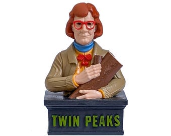 Twin Peaks - Log Lady Figure - My Log Does Not Judge - Hand Painted Resin Figure