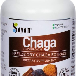 K&ouml;nnte beinhalten: Wei&szlig;e Plastikflasche mit einem gr&uuml;nen Etikett, auf dem "Sayan Chaga Mushroom Freeze Dry Chaga Extract Dietary Supplement" steht. Das Etikett tr&auml;gt au&szlig;erdem die Aufschrift "Vegan Glutenfrei" und "Immun- und Verdauungsunterst&uuml;tzung*" mit einem Bild eines Pilzes. Die Flasche enth&auml;lt 90 vegetarische Kapseln &agrave; 420 mg.