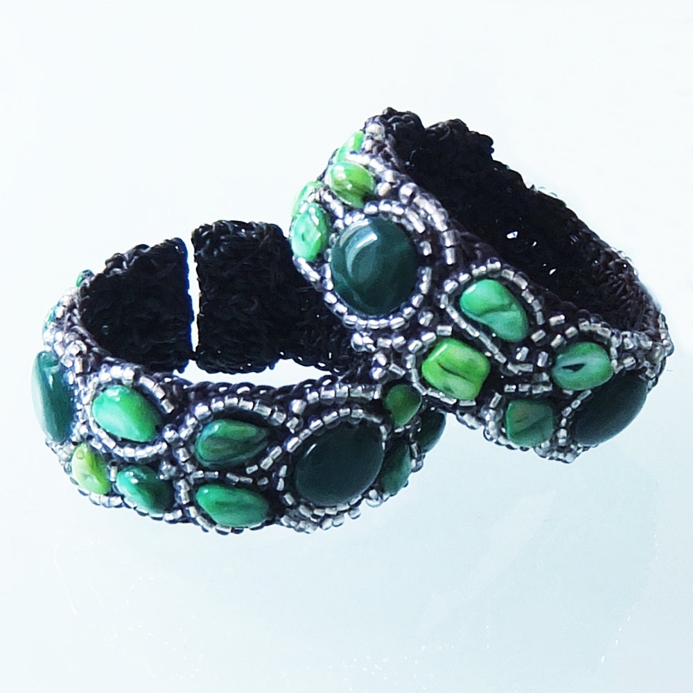 BRACELET GREEN STONE - Etsy