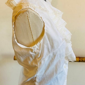 Vintage 1960s White Ruffled Sleeveless Romantic Mod Scooter Girl Na Ma Of California Blouse image 6