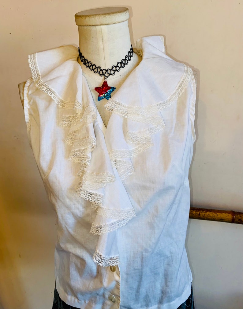 Vintage 1960s White Ruffled Sleeveless Romantic Mod Scooter Girl Na Ma Of California Blouse image 4