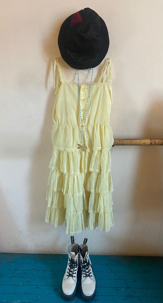 Vintage 1970’s Pastel Yellow Coquette Romantic Ruf