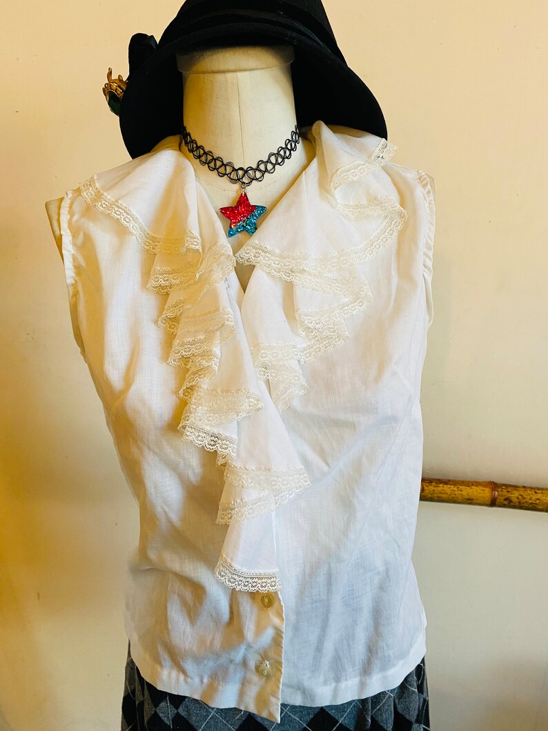 Vintage 1960s White Ruffled Sleeveless Romantic Mod Scooter Girl Na Ma Of California Blouse image 8