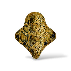 CLOTH LINER THONG "Exotic Python" (Silky Stay Dry)