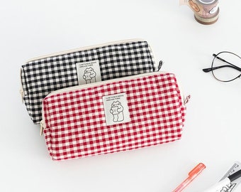 Check Pencil Pouch / Pen case / Pencil Pouch / Pen Pouch / Zipper Pouch / Zipper Bag / Makeup Bag / Makeup Pouch / School Supplies dubudumo