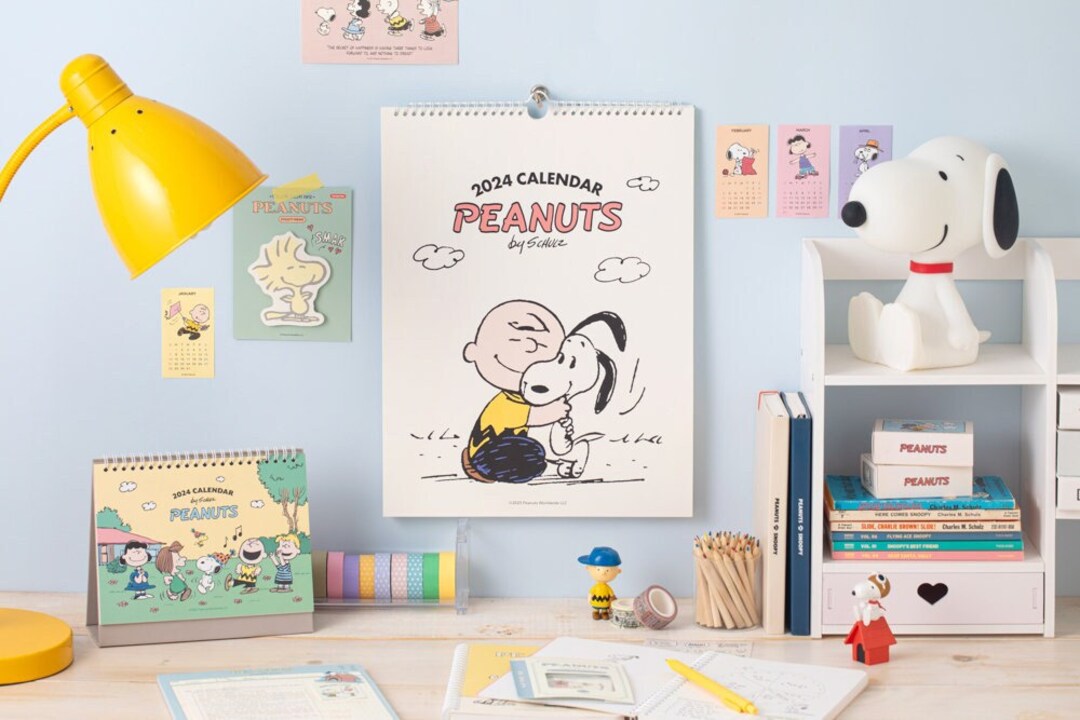 2024 Peanuts Wall Calendar / 2024 Snoopy Poster Calendar / Calendar