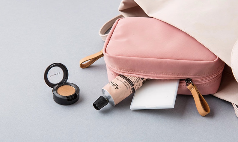 The Pouch — a dig-free makeup bag in 2023  Cute makeup bags, Makeup bag  essentials, Makeup bag