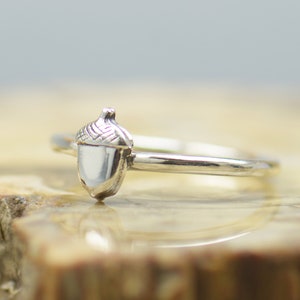 Sterling silver Tiny acorn ring.Artisan handmade.Acorn  jewelry