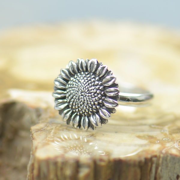 Sterling silver 15 mm sunflower ring.Artisan handmade.Sunflower hippie.Indian,sun jewelry