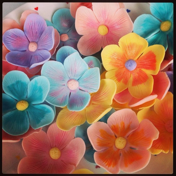 Items similar to Hand Painted Fondant Flowers on Etsy