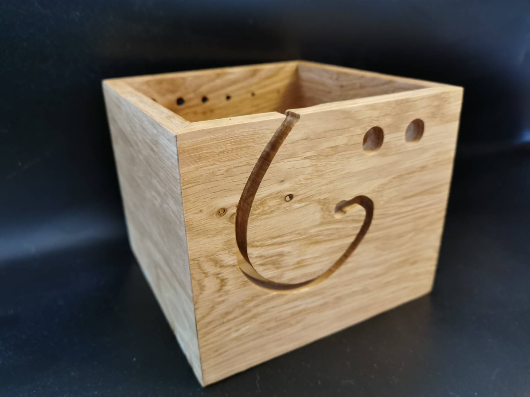 Knitting Wooden Yarn Box. Square Yarn Bowl. Ruler Needle 