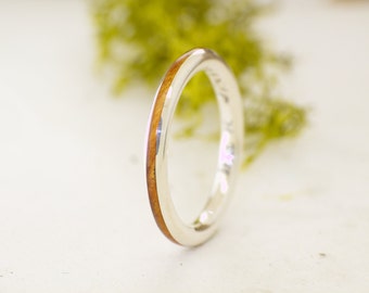 Juniper Ring wood and Sterling Silver Ring - 2.5mm thin / Wood wedding ring / Stackable Silver Ring, Handmade Stackable Ring wood, Wood ring