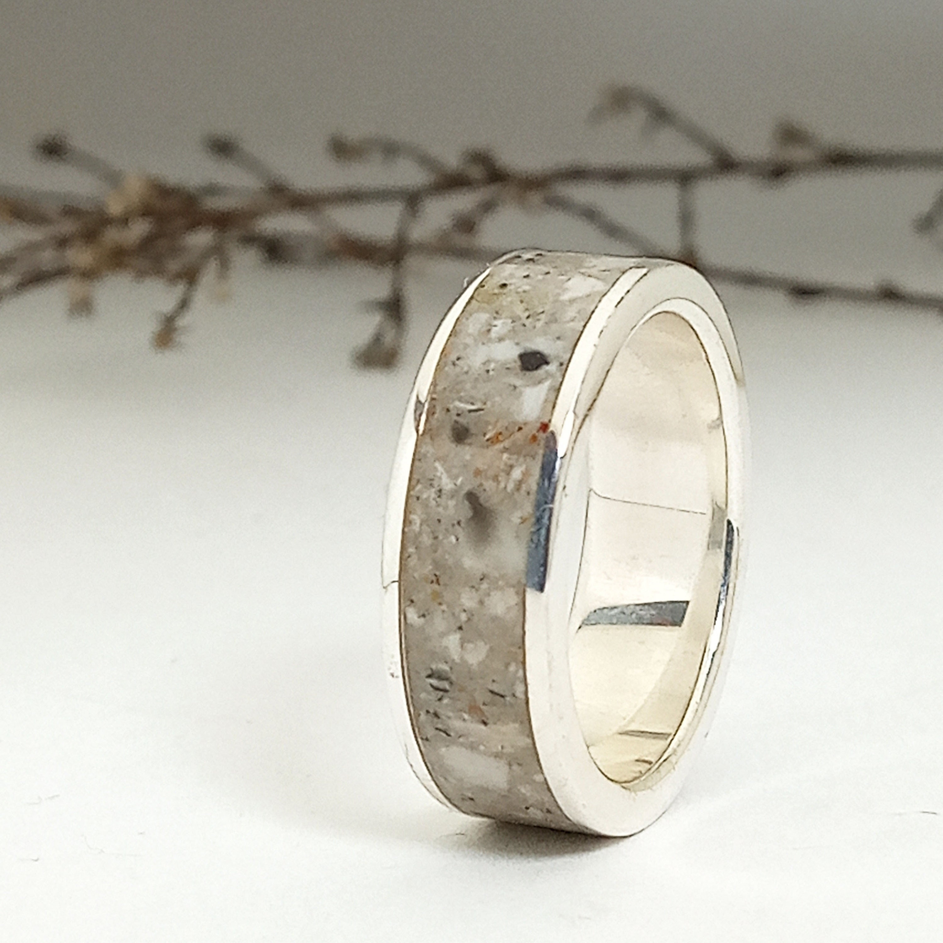 Memorial Cremation Ring With Ashes. Memorial Ring to Keep a Memory ...