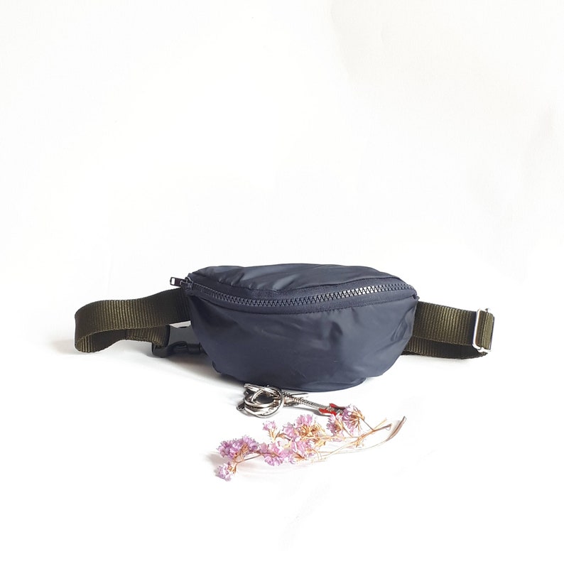 Waterproof bum bag, XL Waist bag, Water resistant bum bag, Waterproof belt bag, Handmade bum bag, Blue fanny pack, Black bum bag image 8