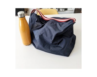 Waterproof large bag. Handmade shoulder bag. Minimalist. Black waterproof bag. Tote bag with a zipper. Black tote bag. Roomy handbag