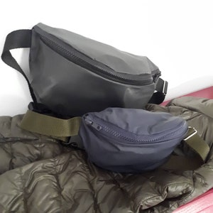 Waterproof bum bag, XL Waist bag, Water resistant bum bag, Waterproof belt bag, Handmade bum bag, Blue fanny pack, Black bum bag image 4