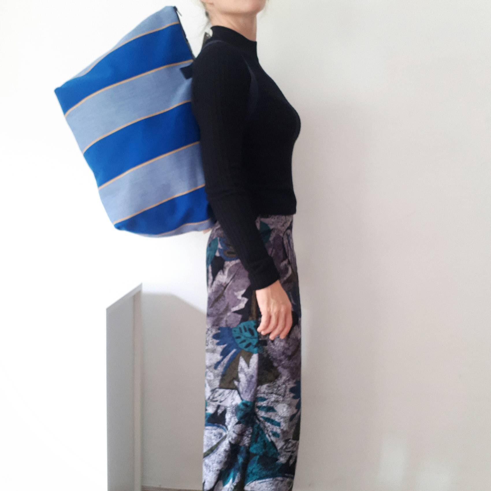 large gym bolsa with handles for carrying