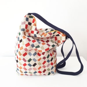 Fabric crossbody bag. Boho tote bag. Print Fabric Bag with a Zip, handmade shoulder bag. Adjustable strap tote bagHandgefertigte Stofftasche image 10