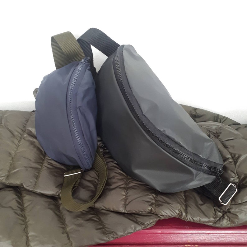 Waterproof bum bag, XL Waist bag, Water resistant bum bag, Waterproof belt bag, Handmade bum bag, Blue fanny pack, Black bum bag image 6