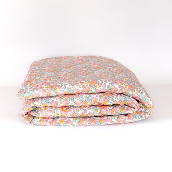 Bedding set made with  Liberty fabric 'Betsy Pink'