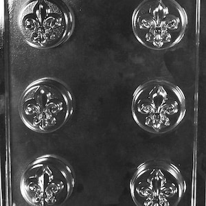 Cookie FLEUR DE LIS  Dim 2 X 3/4 Weight: 2 Item No. D101