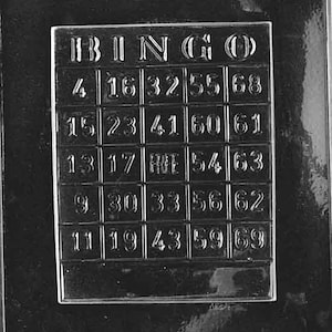 TARJETA DE BINGO PARA JUEGOS DE AZAR Dimensiones: 6 X 4 5/8 X 5/16D Peso: 3,6 N.º de artículo: M004
