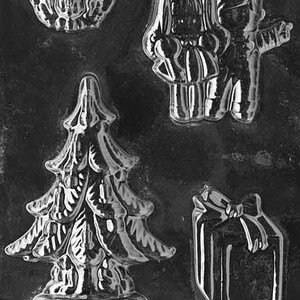 ASSORTIMENT kerstbomen Afm GROOTSTE 4 x 5 3/8 x 5/8 Gewicht: 0,63->2,43 Artikelnr. C028