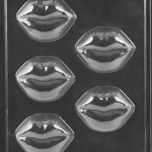 Cookie Full Lips Dim 3 1/4 x 2 1/2 x 1 1/8 Weight: 3.1 Item No. V175