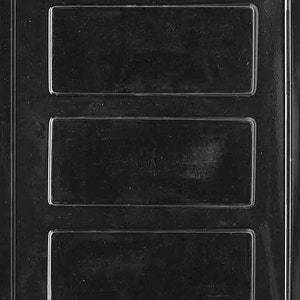 Traditional CANDY BAR Dim 5 1/2 X 2 1/4 X 1/4 Weight: 1.9 OZ Item No. AO120