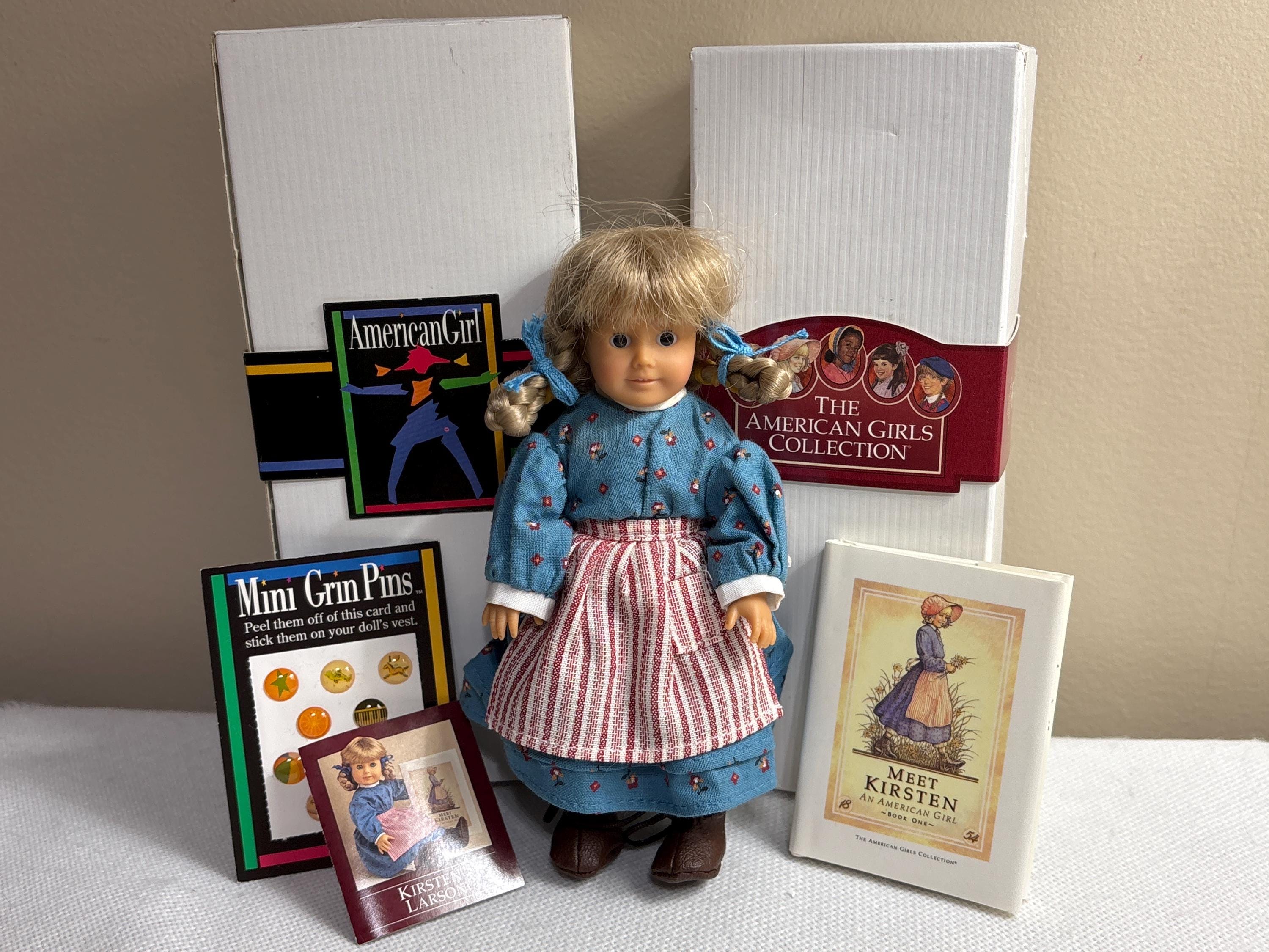 GLASS EYES! American Girl Pleasant Company Mini Kirsten Doll ~ New