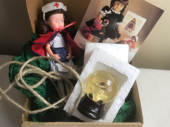 WOODEN SNOW GLOBE! American Girl Pleasant Company Molly's