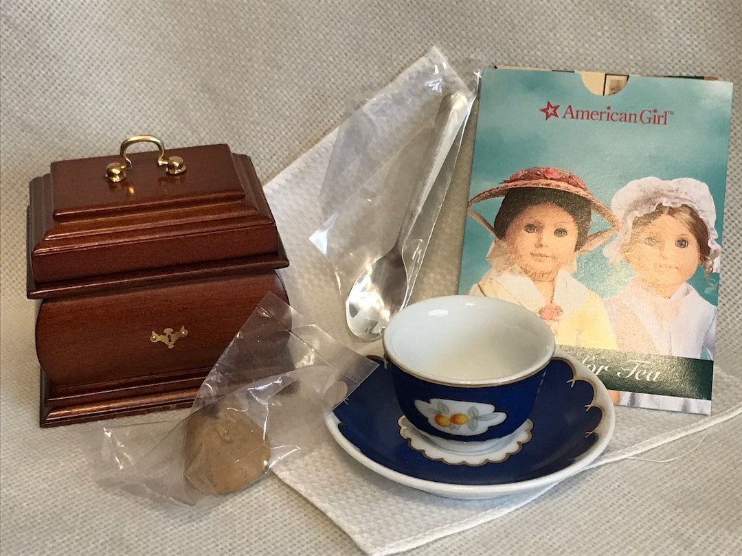 American Girl Pleasant Company Felicity's Tea Lesson Complete
